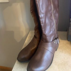 Brown Riding boots